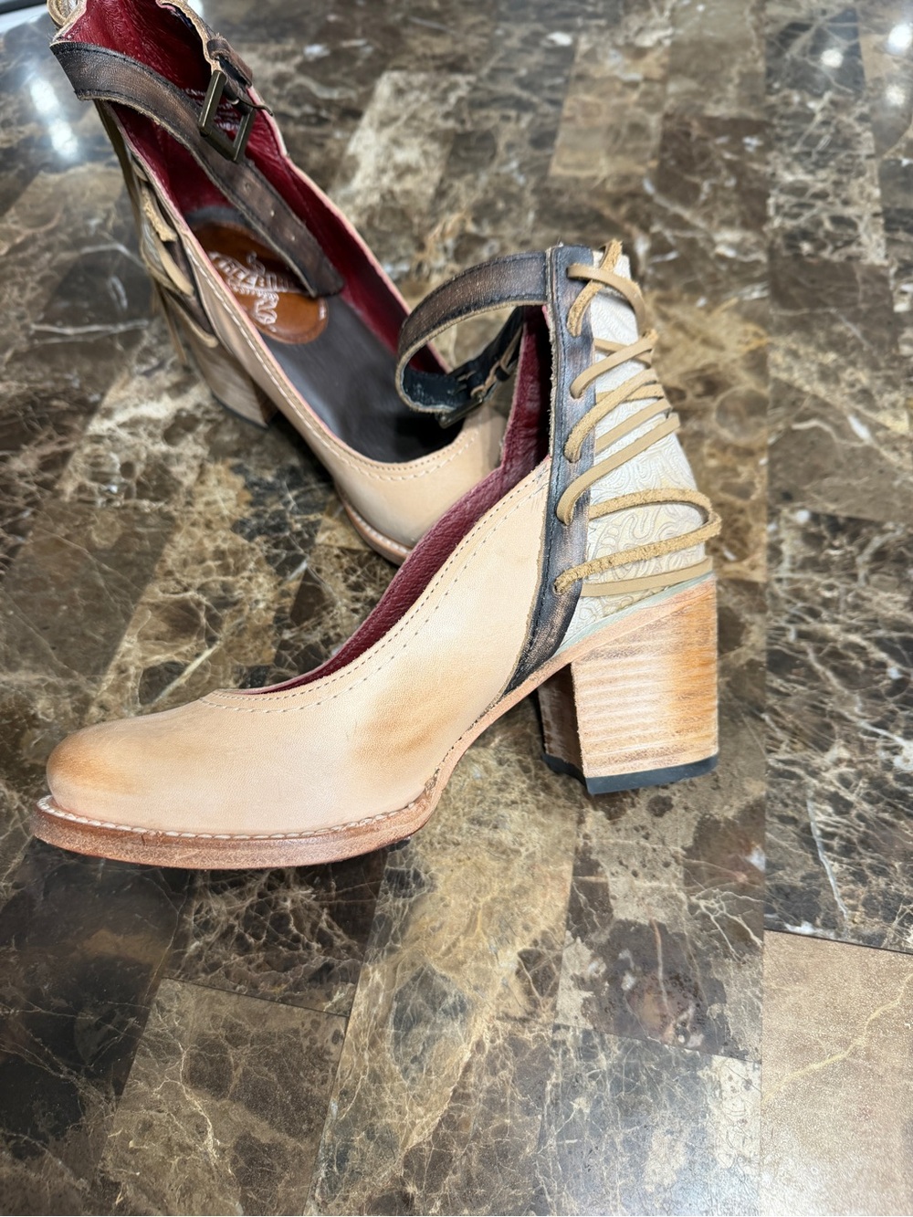 Freebird by Steven Raeanne Heels Size 7 Taupe Multi Leather w/ Box & Dust Bag